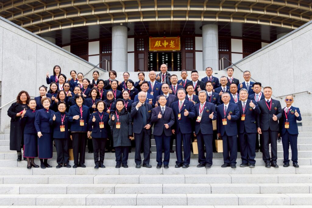 LINE ALBUM 20251215 泰國一貫道總會參訪彌勒山 251216 2 0 0