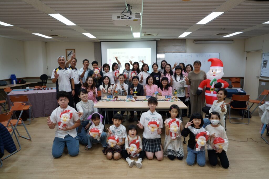 修 LINE ALBUM 2025.12.4 251204 1